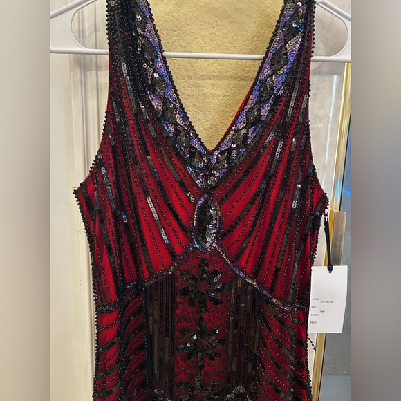 Women’s black and red flapper dress - Picture 3 of 6